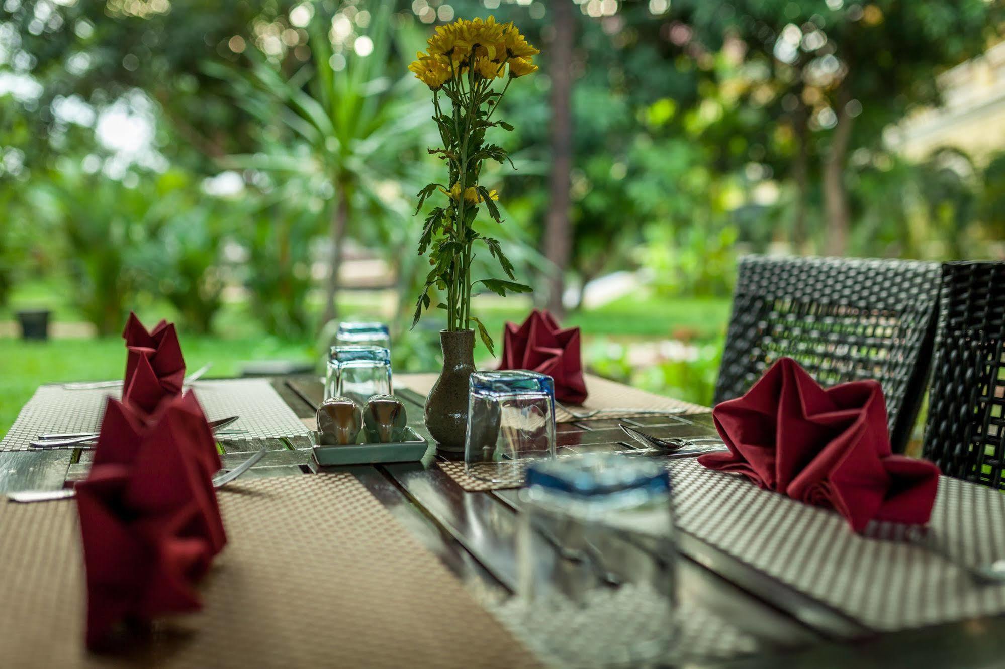 Marirath Boutique Hotel Siem Reap Esterno foto